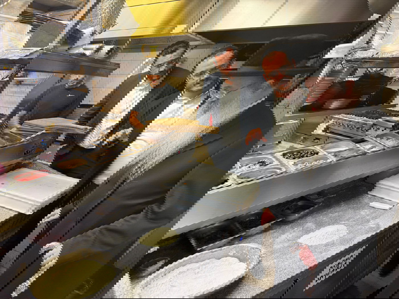 רבה של אנטוורפן הגר"פ פדווא בביקור במפעלים שבכשרות בד"ץ חוג חת"ס פ"ת