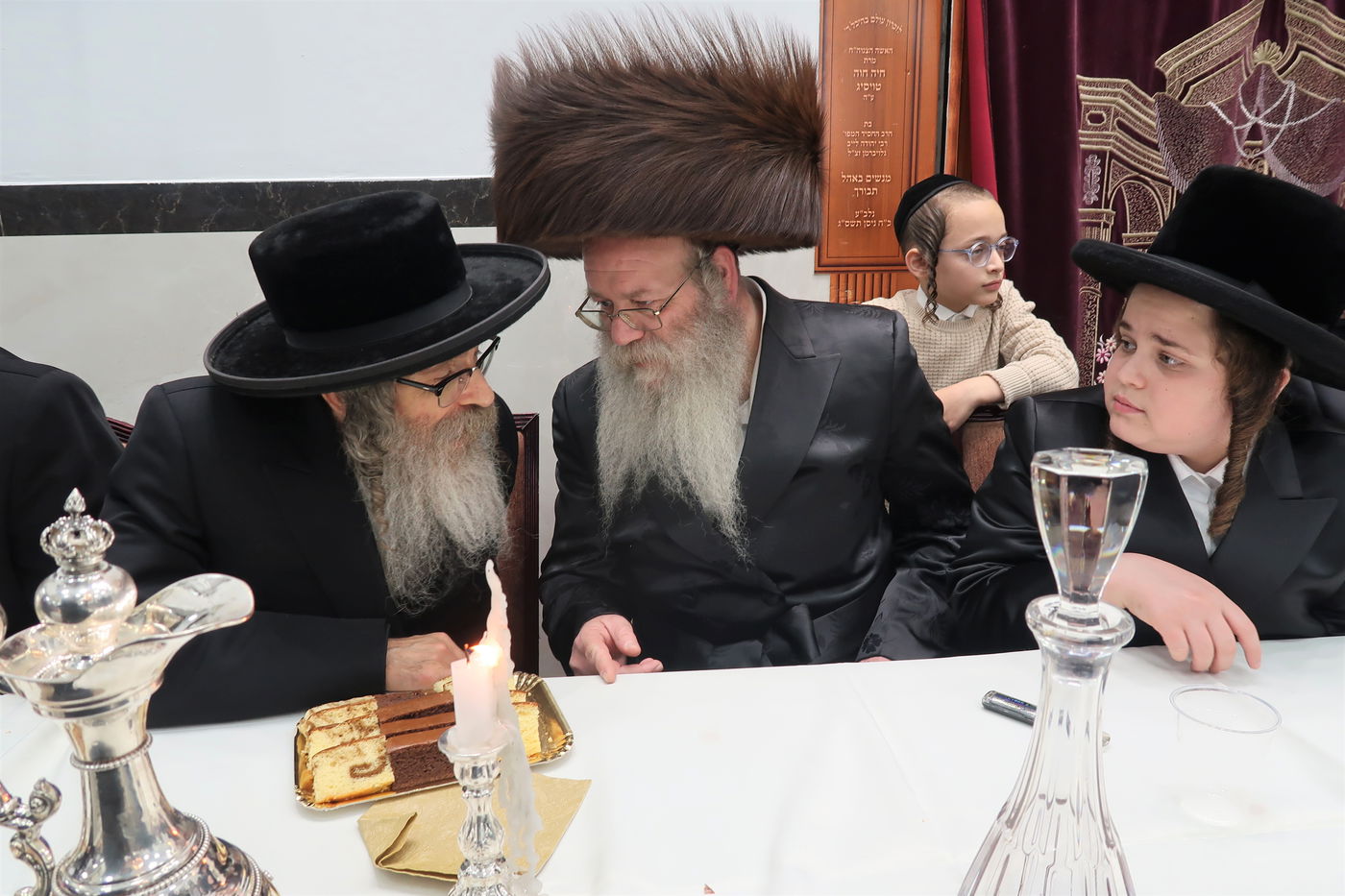 שמחת בר מצוה לבן זקוניו של האדמו"ר מלעלוב בראנוביץ