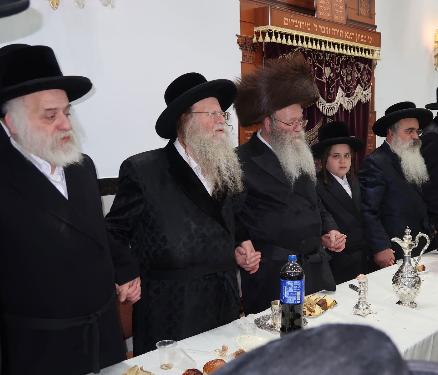 שמחת בר מצוה לבן זקוניו של האדמו"ר מלעלוב בראנוביץ