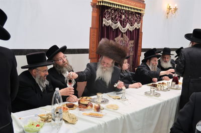 שמחת בר מצוה לבן זקוניו של האדמו"ר מלעלוב בראנוביץ