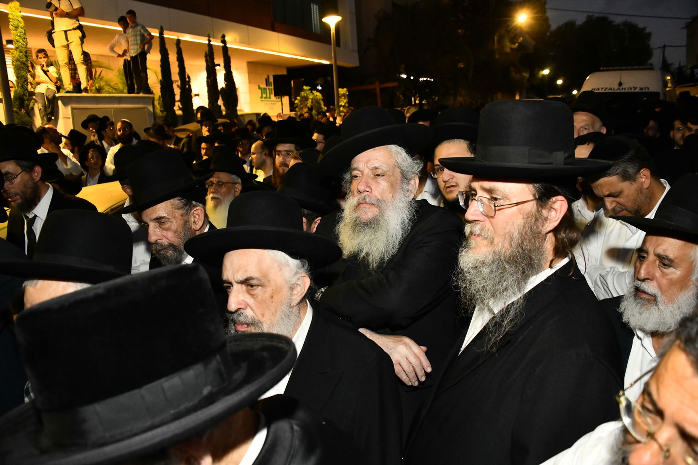 הלווית הקדוש הרב אלטר ישראל הכהן מצנר הי"ד