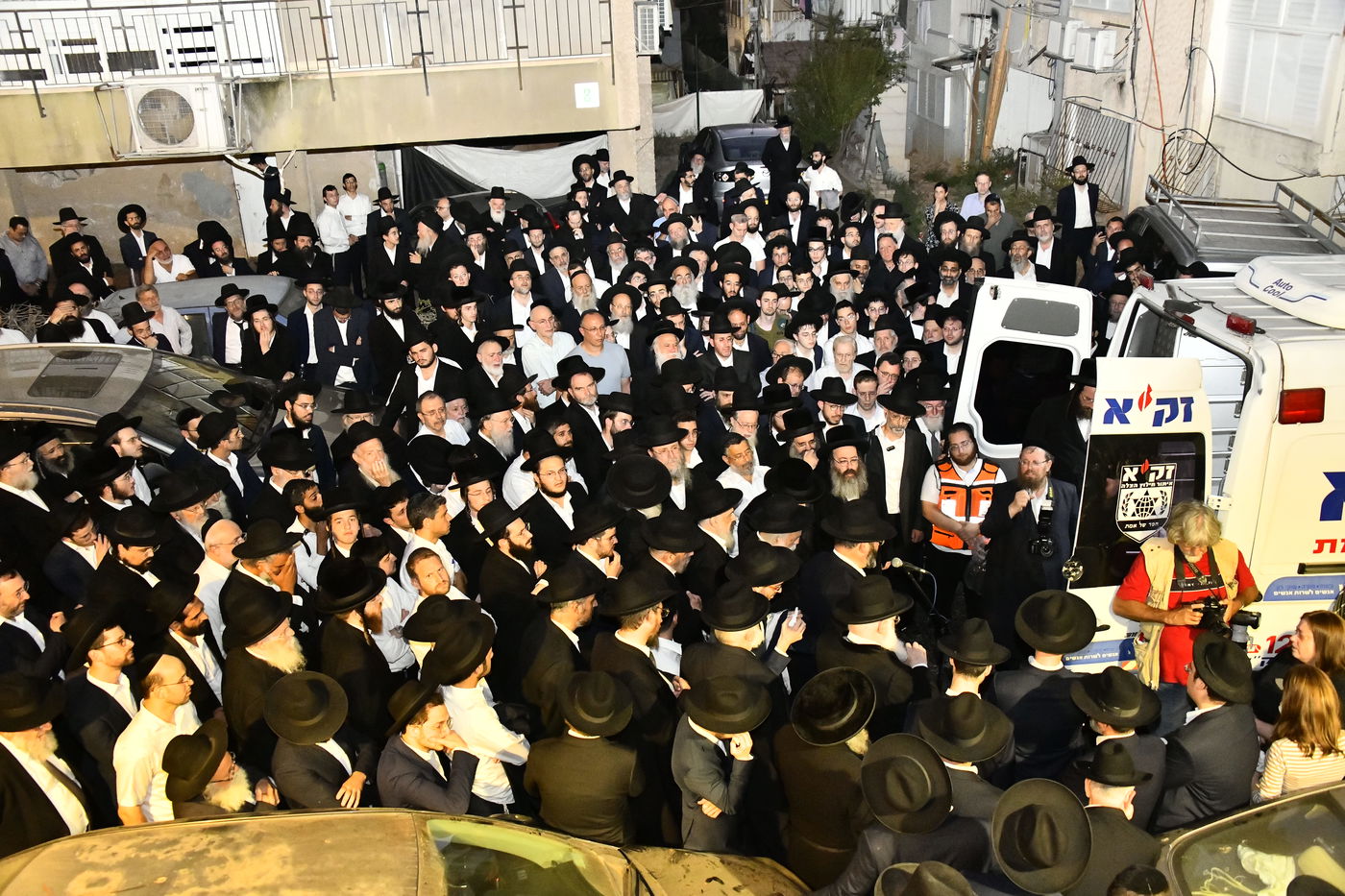 הלווית הקדוש הרב אלטר ישראל הכהן מצנר הי"ד