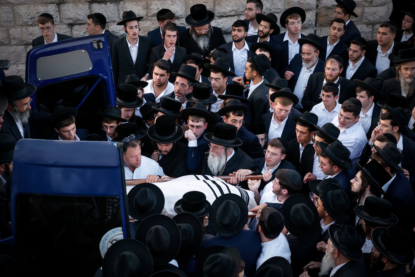 הלווית הקדוש הרב לוי יצחק פש הי"ד