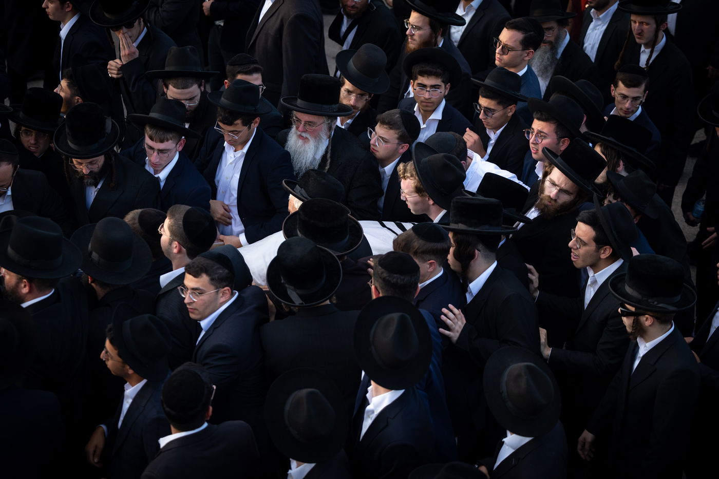 הלווית הקדוש הרב לוי יצחק פש הי"ד