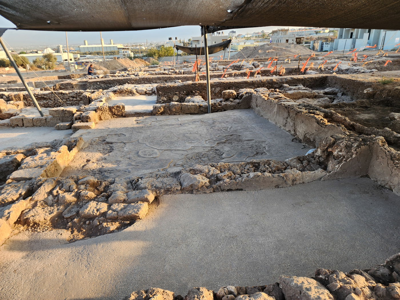 המקווה הנדיר בכפר קאסם | אחוזה שומרונית מפוארת