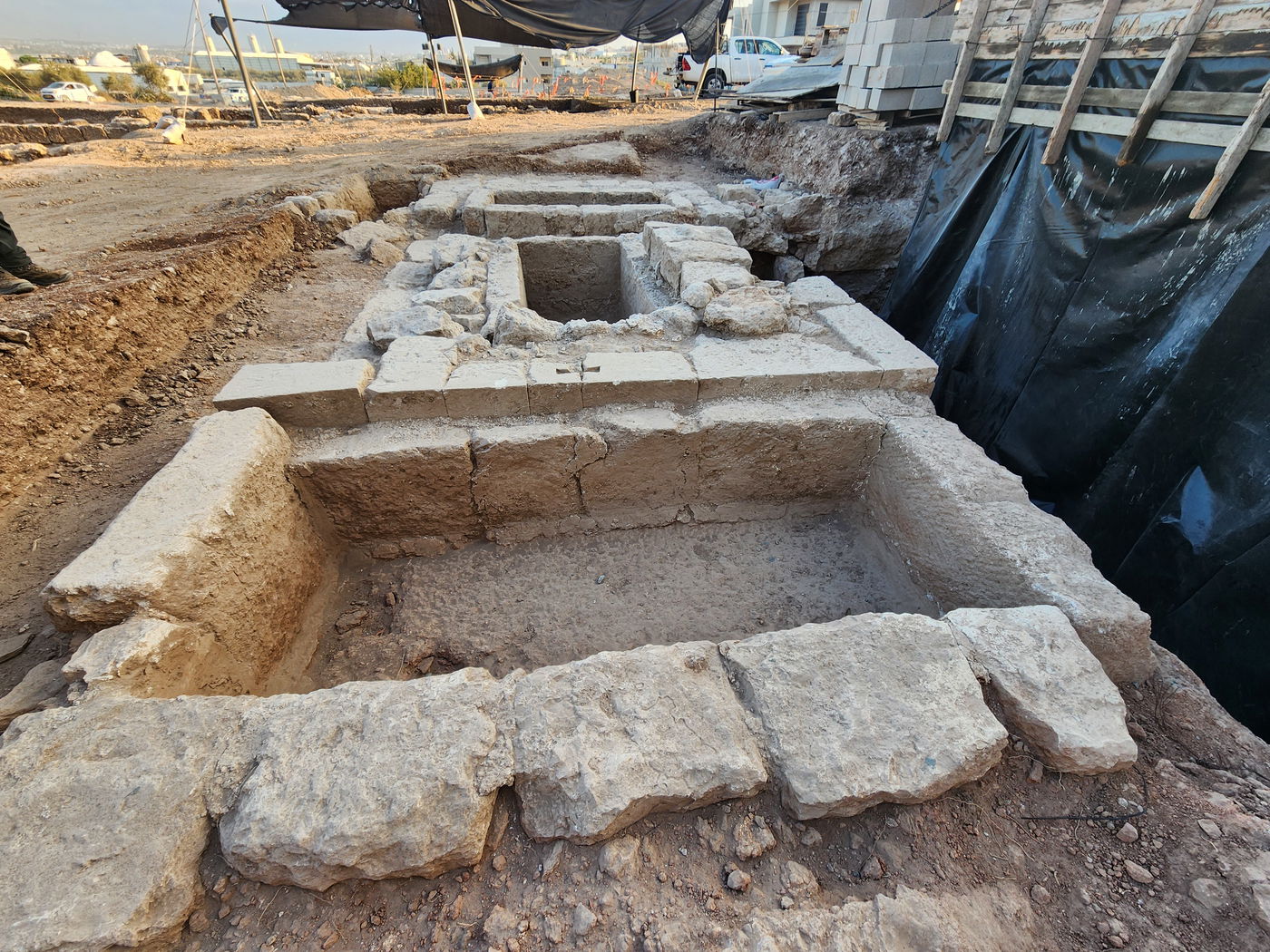 המקווה הנדיר בכפר קאסם | אחוזה שומרונית מפוארת