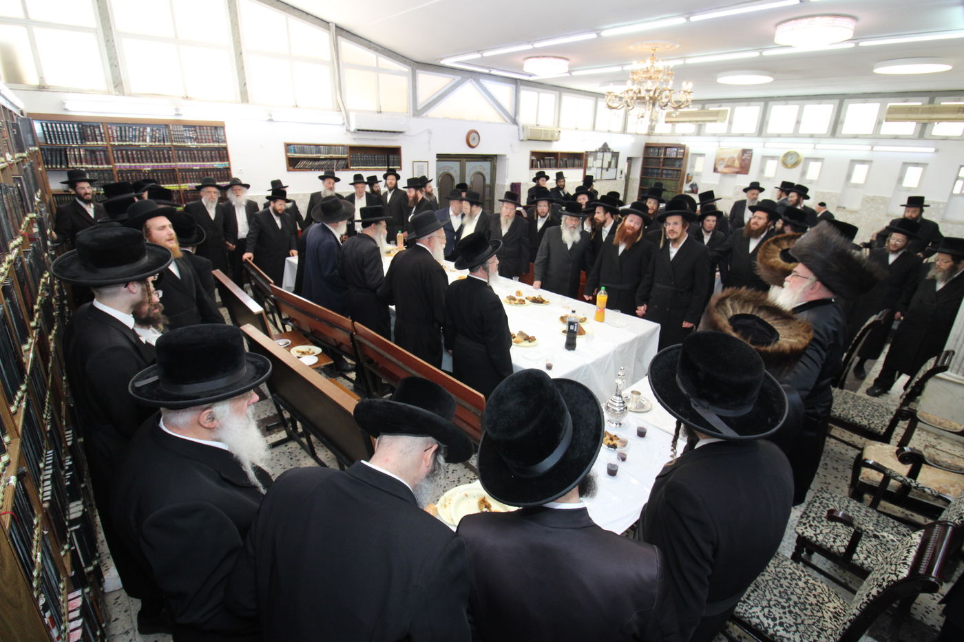 שמחת הברית בחצה"ק נדבורנה י-ם, ביאלה רמת אהרן