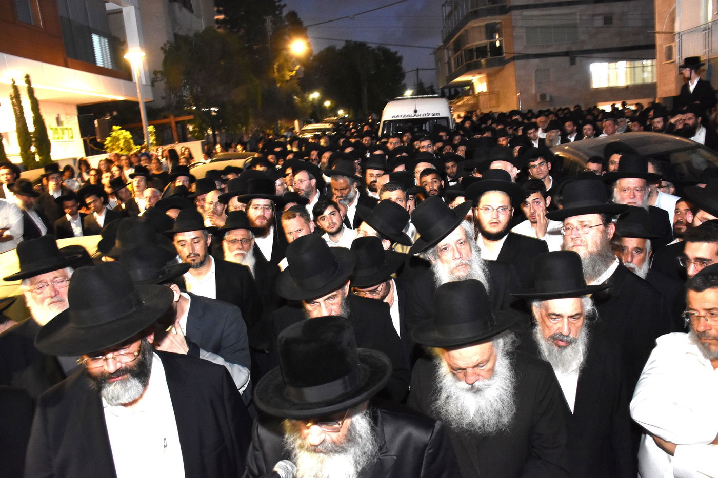 הלווית הקדוש הרב אלטר ישראל הכהן מצנר הי"ד