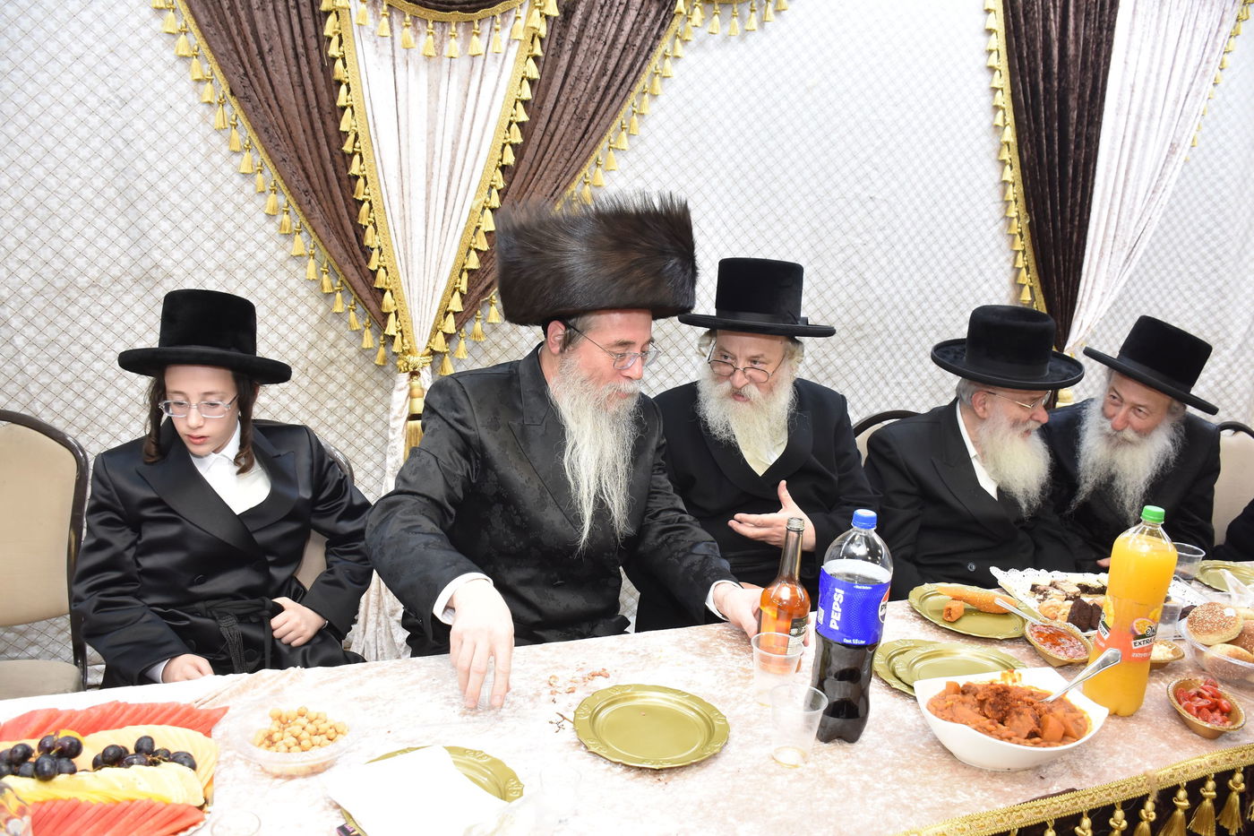 שמחת בר המצווה לנכד גאב"ד ערלוי בני ברק