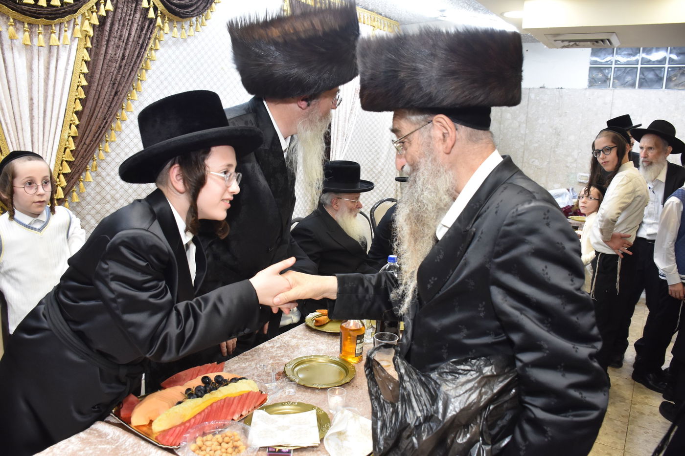 שמחת בר המצווה לנכד גאב"ד ערלוי בני ברק