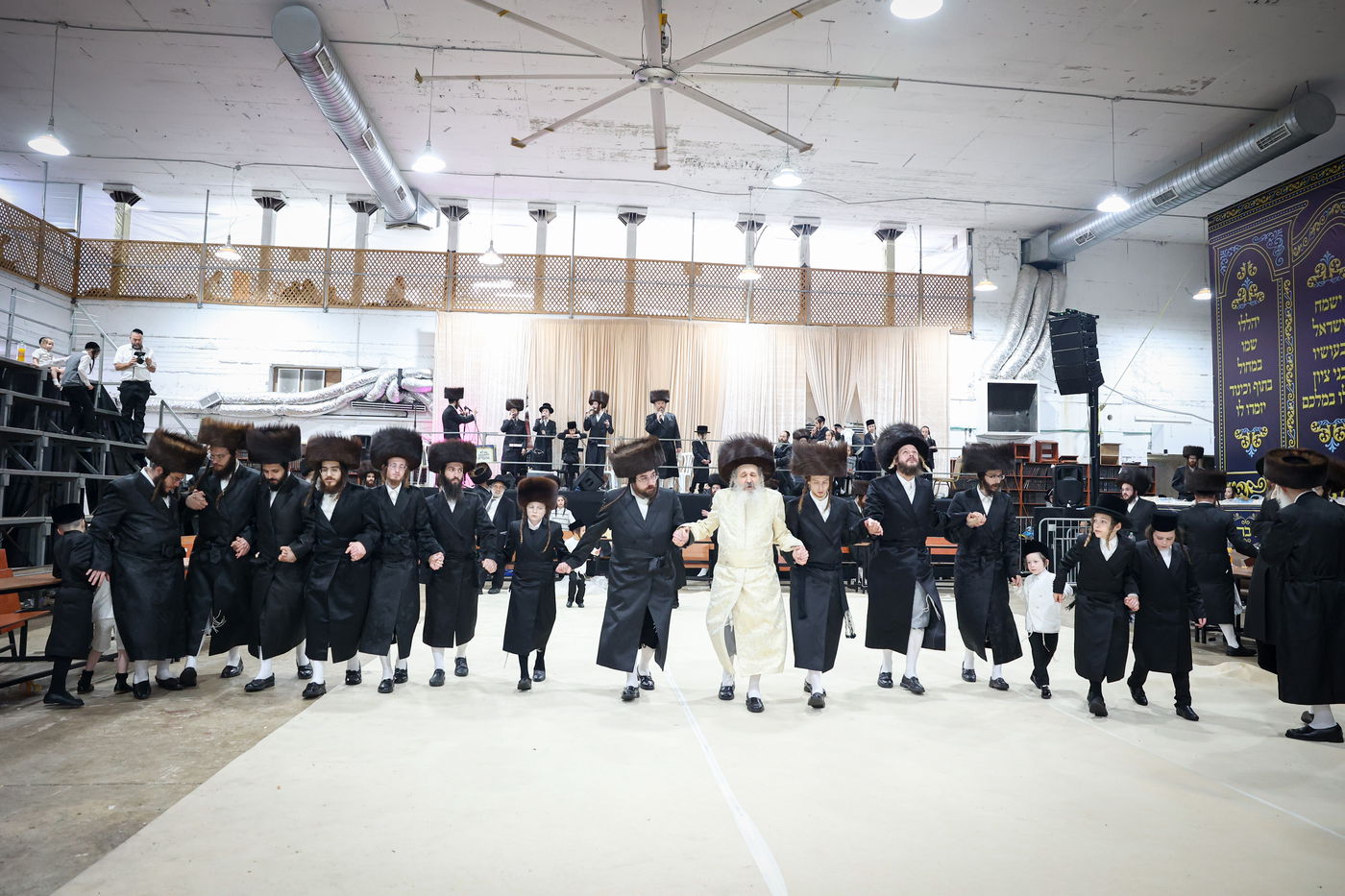 שמחת בית שומרי אמונים