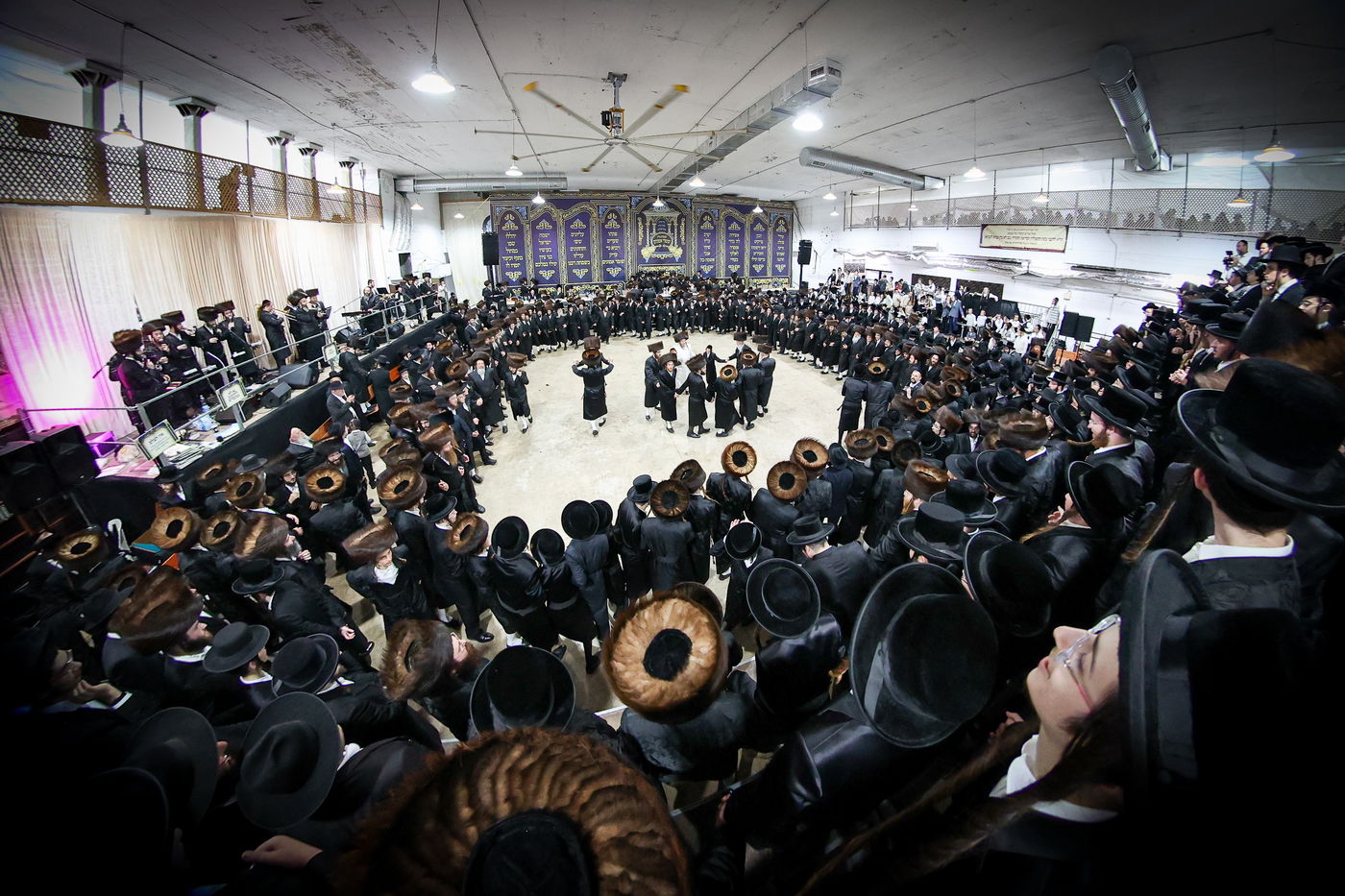 שמחת בית שומרי אמונים