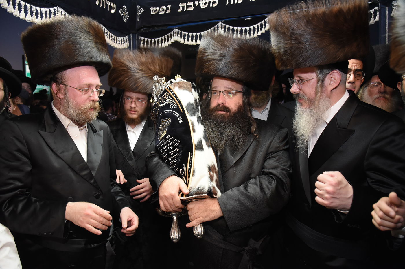 הכנסת ספר תורה לע"נ האברך הקדוש הרב אלתר שלמה לדרמן הי"ד