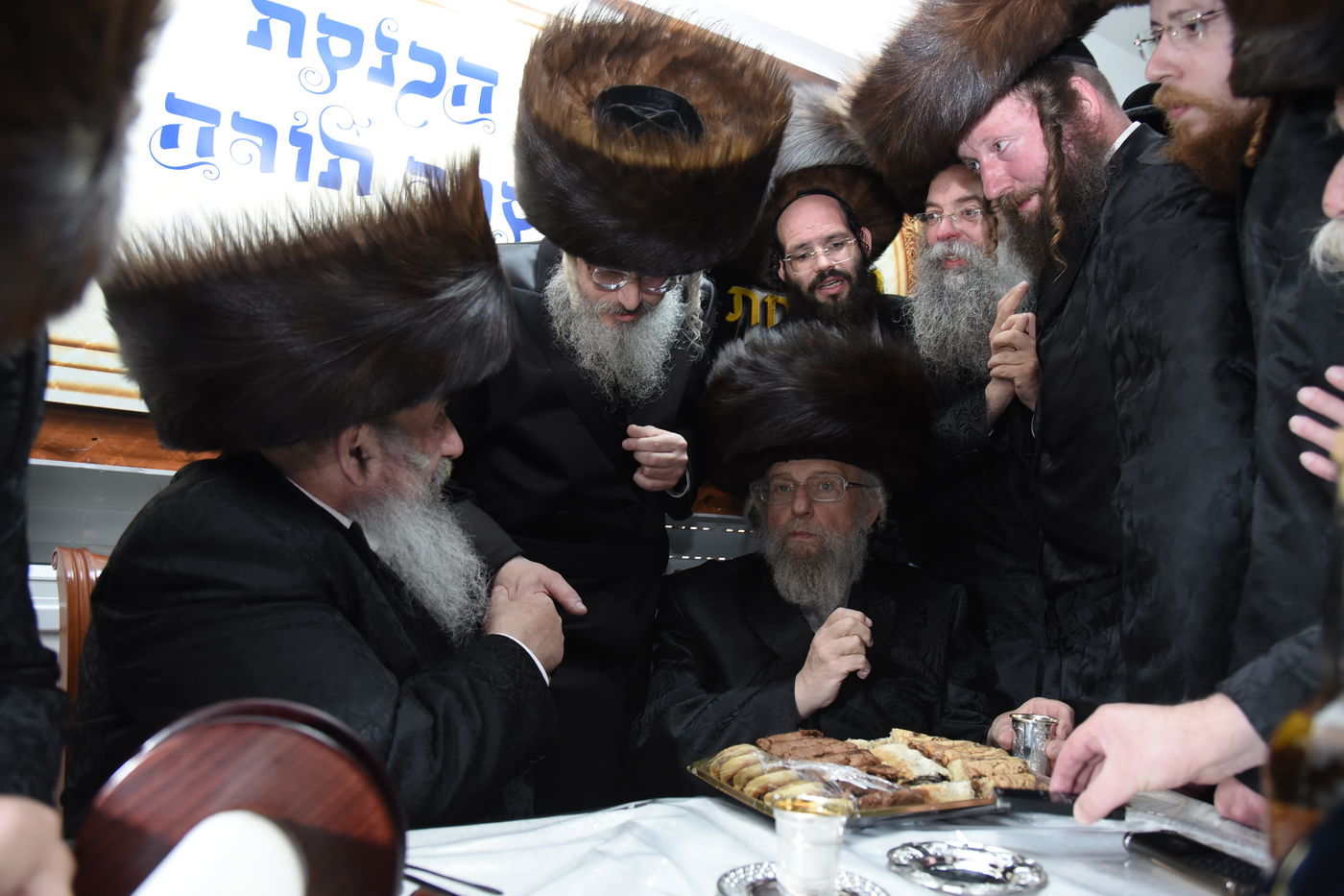 הכנסת ספר תורה לע"נ האברך הקדוש הרב אלתר שלמה לדרמן הי"ד