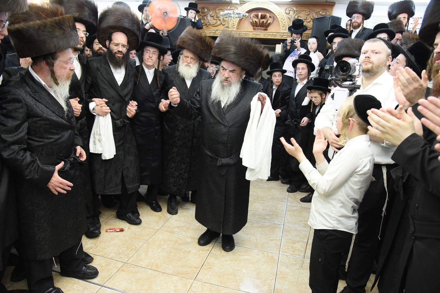 הכנסת ספר תורה לע"נ האברך הקדוש הרב אלתר שלמה לדרמן הי"ד