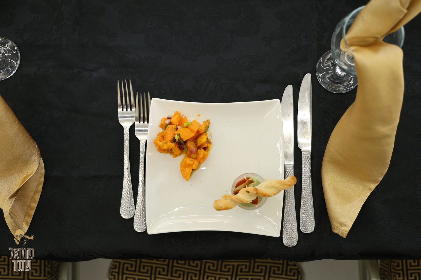 הכנסת ספר תורה לישיבה לצעירים דחסידי בעלזא חיפה