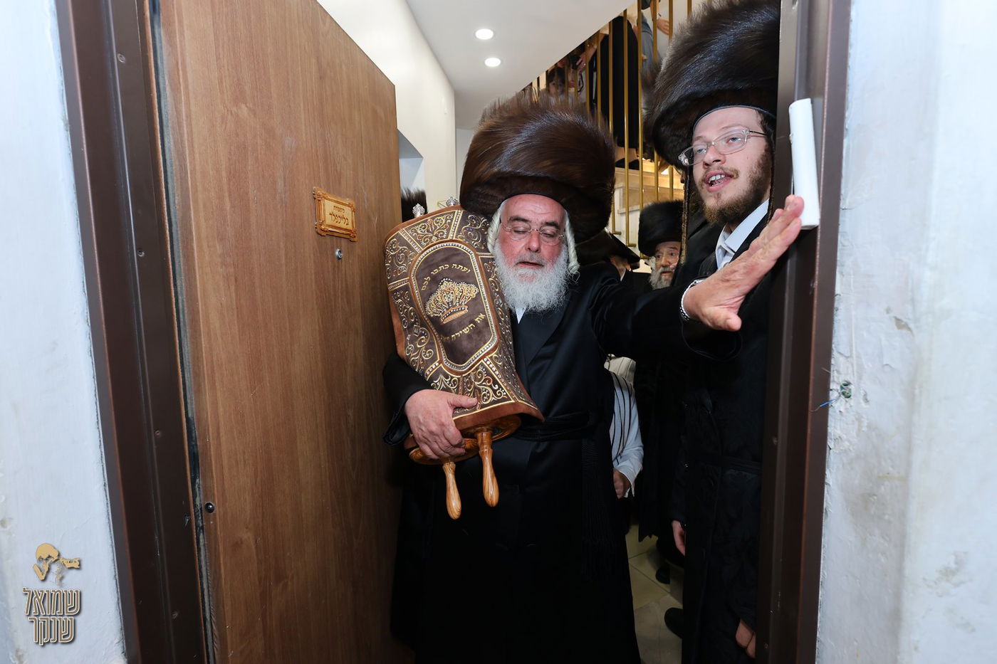 הכנסת ספר תורה לישיבה לצעירים דחסידי בעלזא חיפה