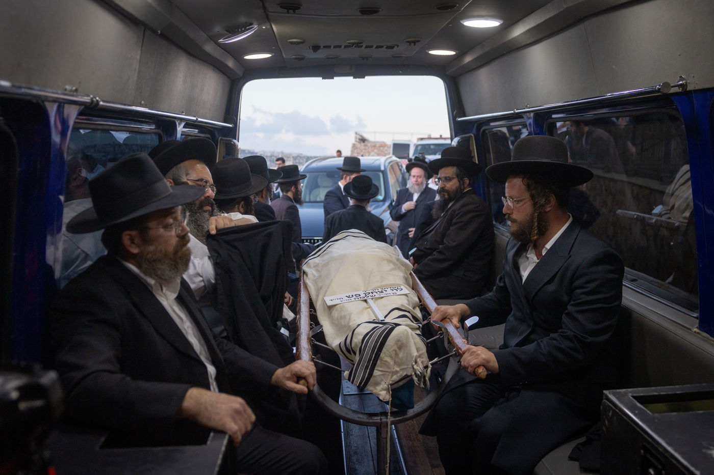 הלווית הקדוש הרב לוי יצחק פש הי"ד