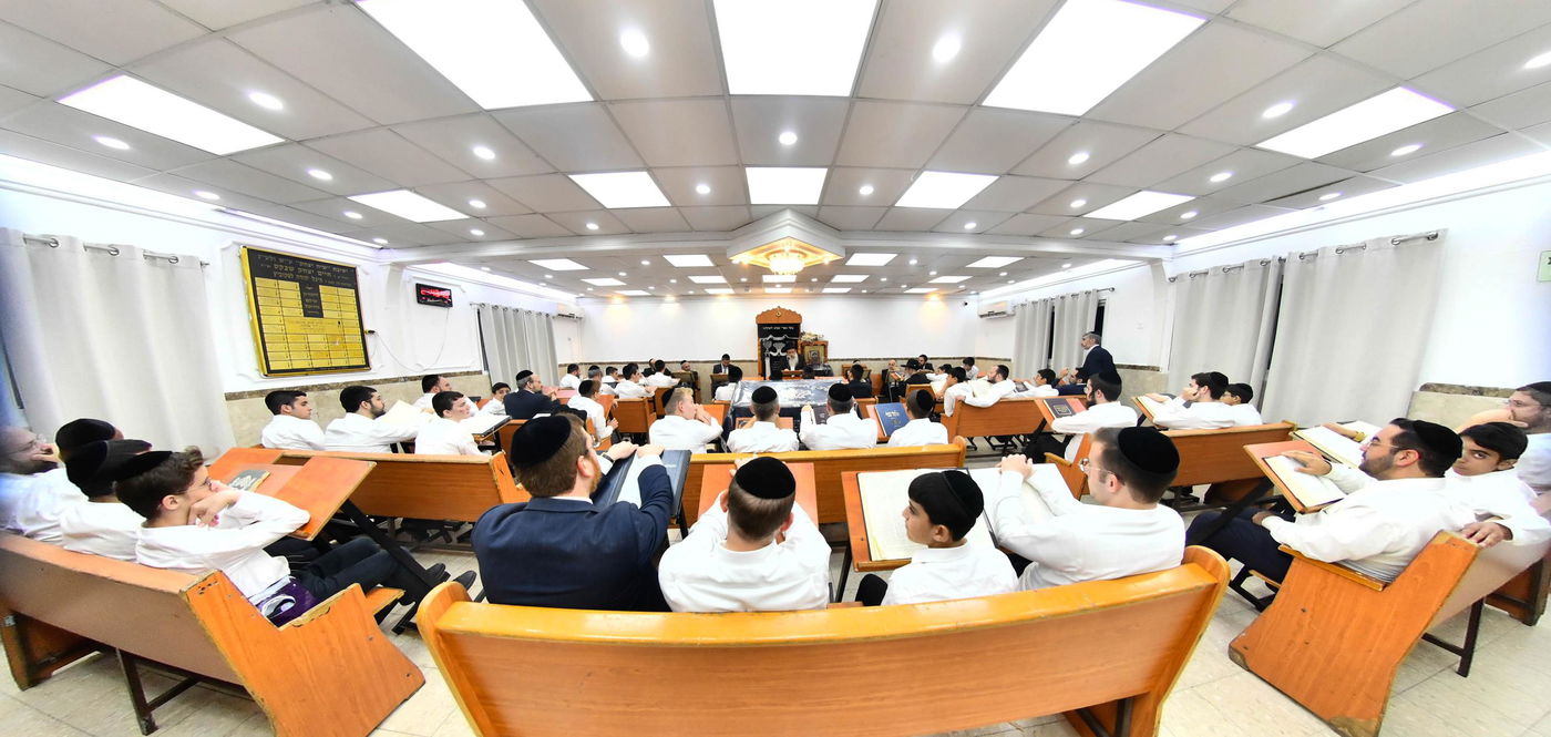 הגר"ש שטיינמן בשיחה בישיבת 'שיח יצחק'