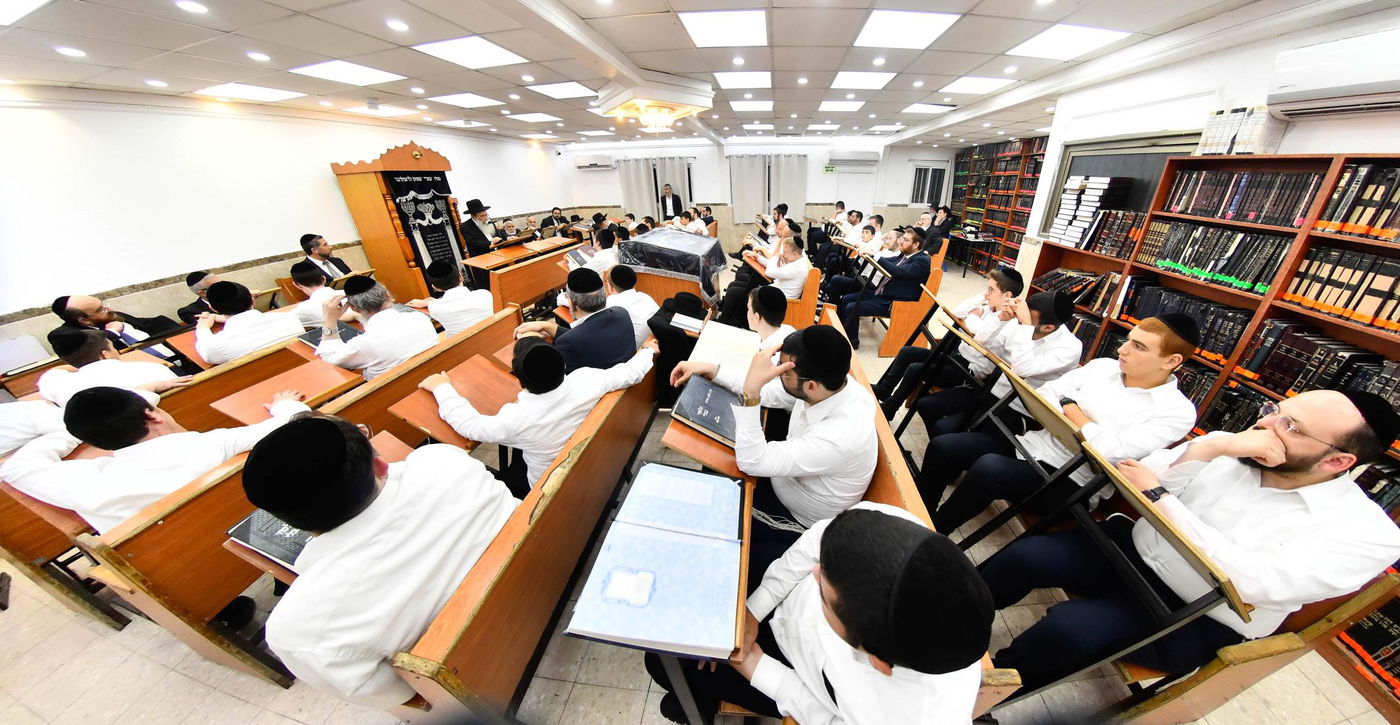 הגר"ש שטיינמן בשיחה בישיבת 'שיח יצחק'