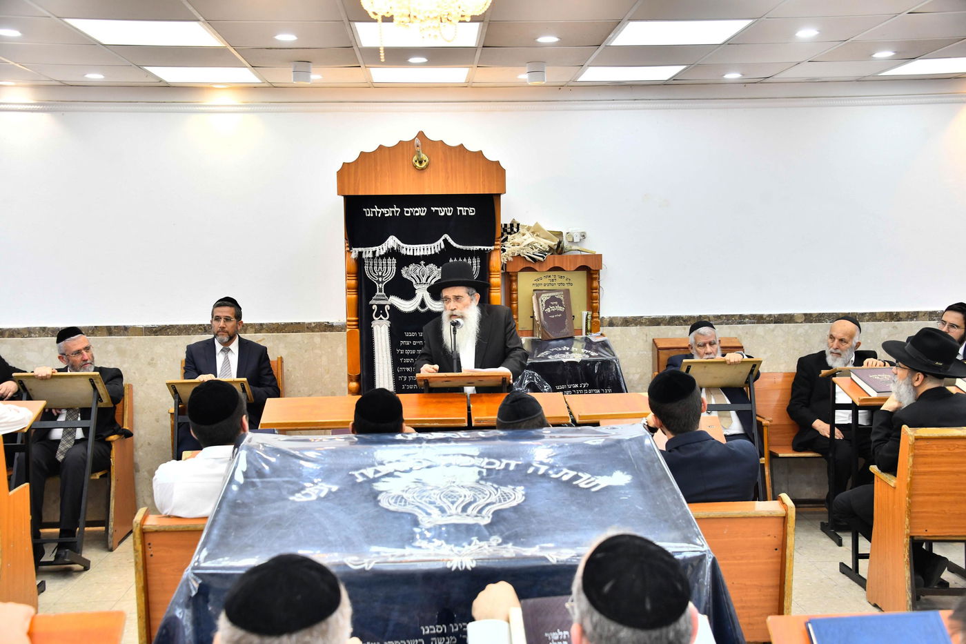 הגר"ש שטיינמן בשיחה בישיבת 'שיח יצחק'