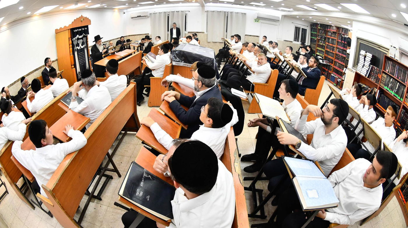 הגר"ש שטיינמן בשיחה בישיבת 'שיח יצחק'