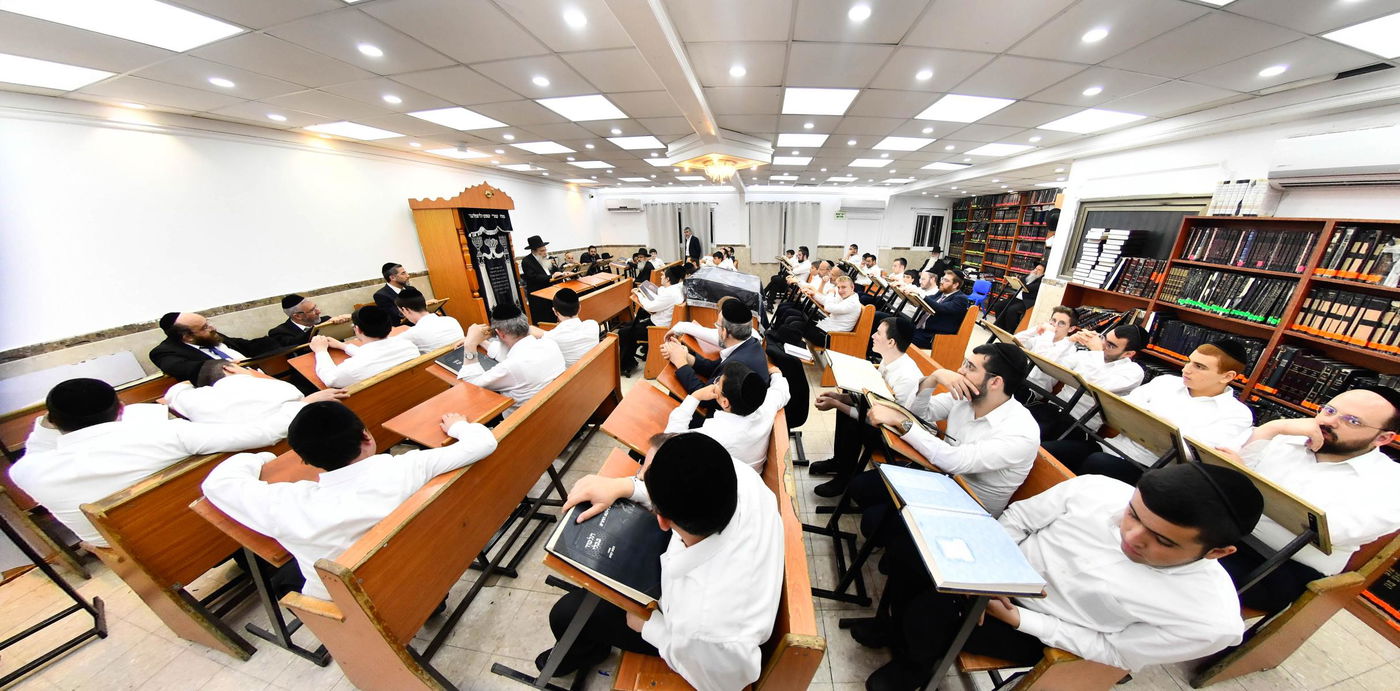 הגר"ש שטיינמן בשיחה בישיבת 'שיח יצחק'