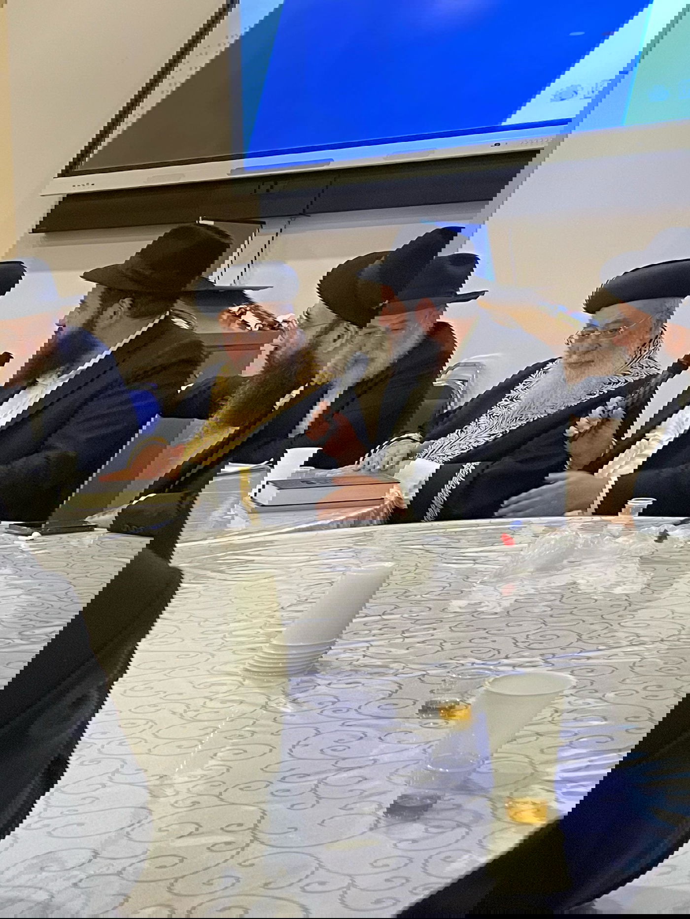 אירוע נדיר בסינגפור: הרבנים החרדים התכנסו באי הטרופי