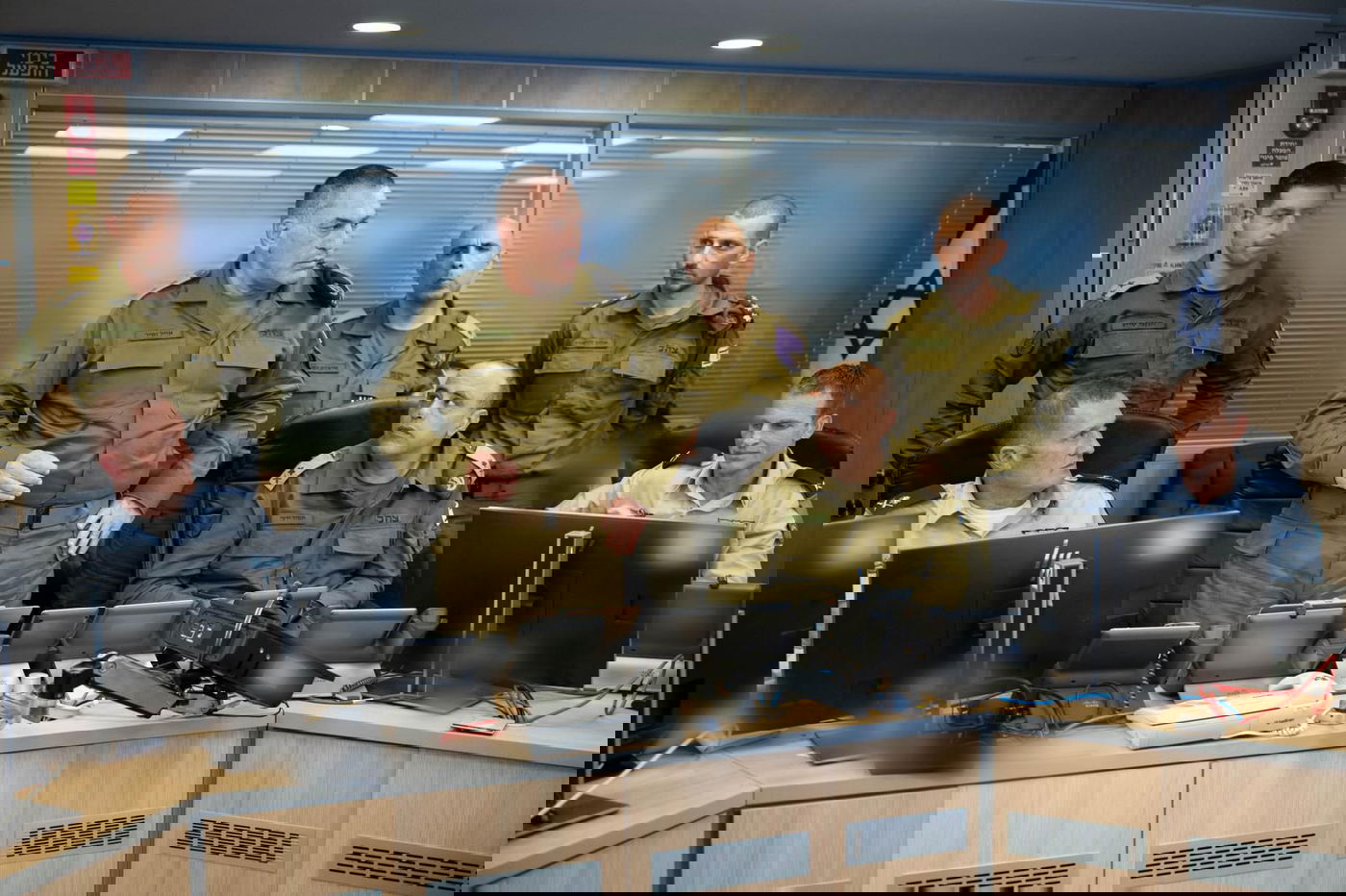 הרמטכ"ל בבור דקות לפני התקיפה