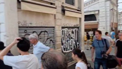 במהלך חופשה משפחתית: הצלם החב"די חווה תקיפה אנטישמית | צפו