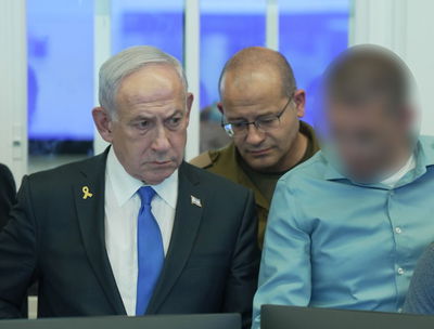 נתניהו בבור בזמן התקיפה