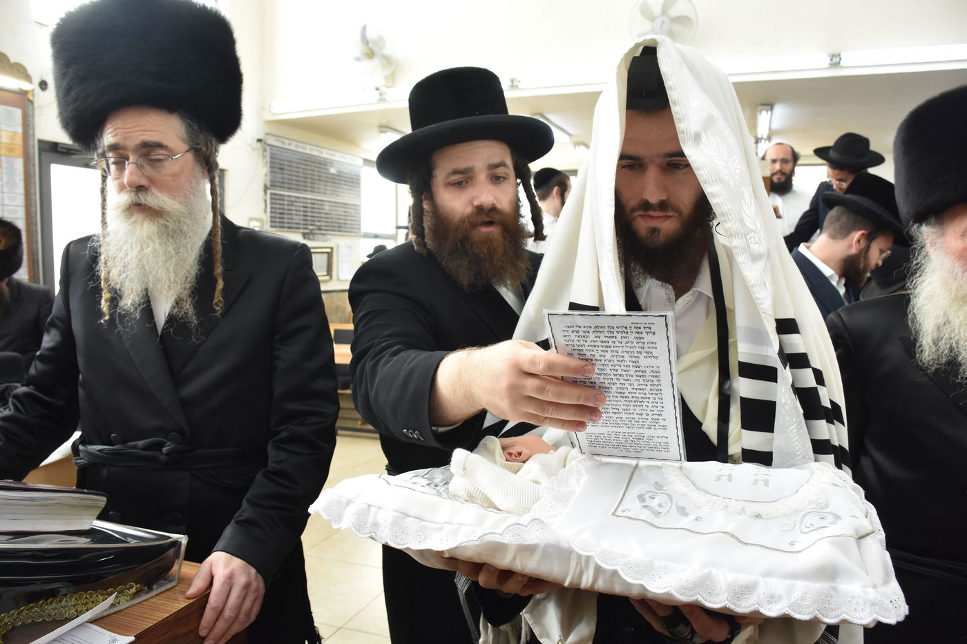 שמחת הברית לנין האדמו"ר מאשלג