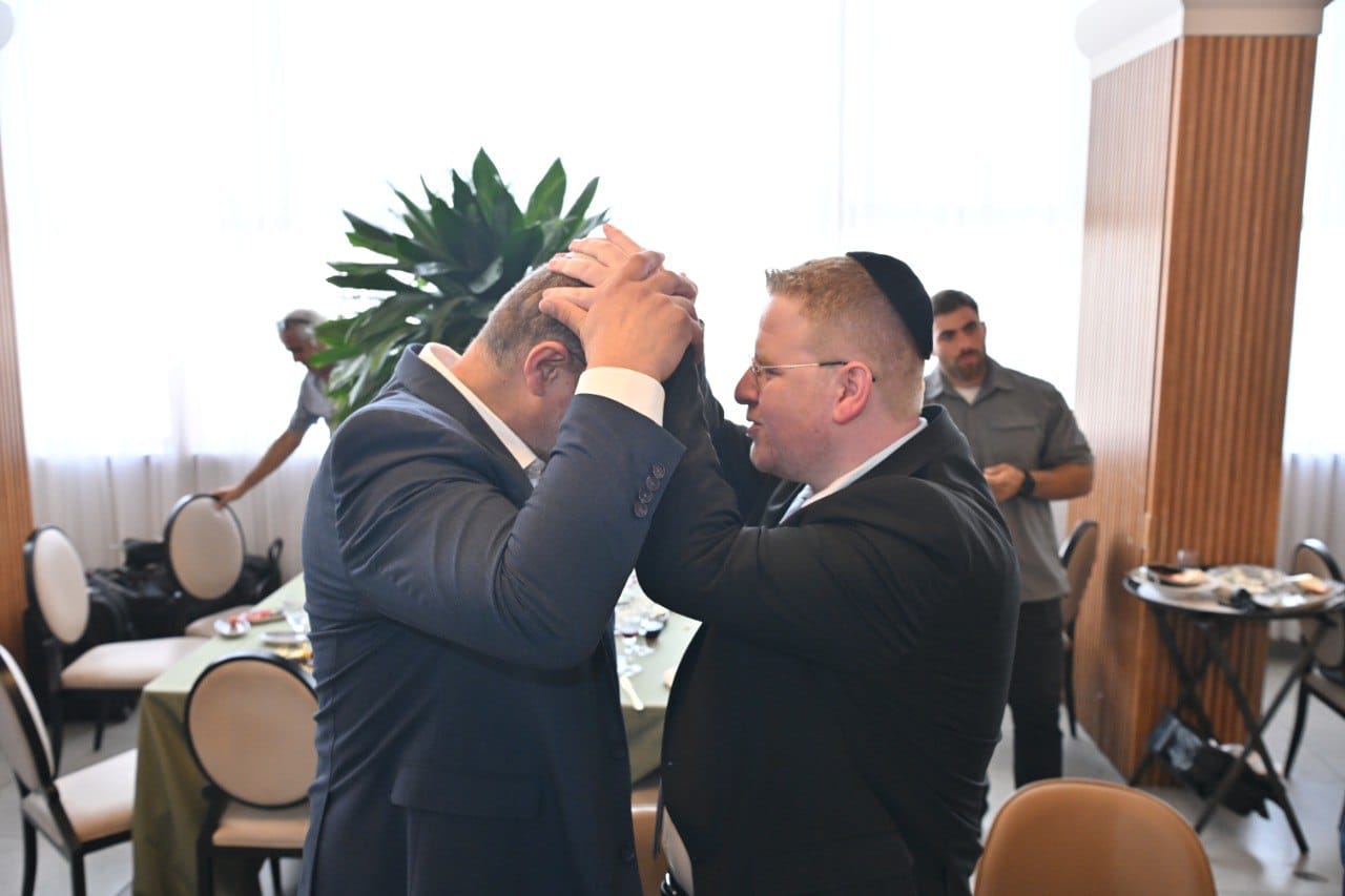 הברית לבנו של אבי רבינא