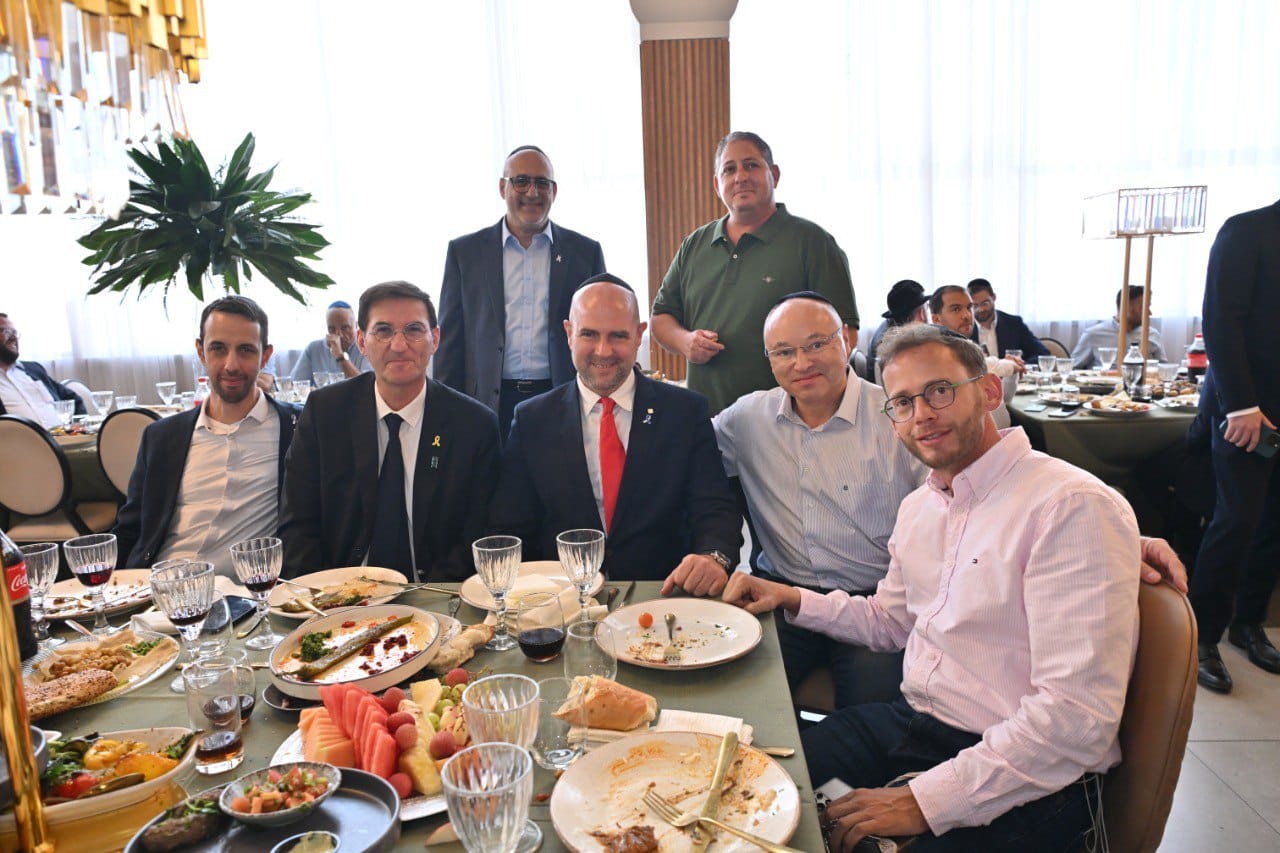 הברית לבנו של אבי רבינא