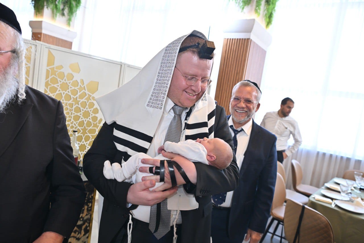 הברית לבנו של אבי רבינא