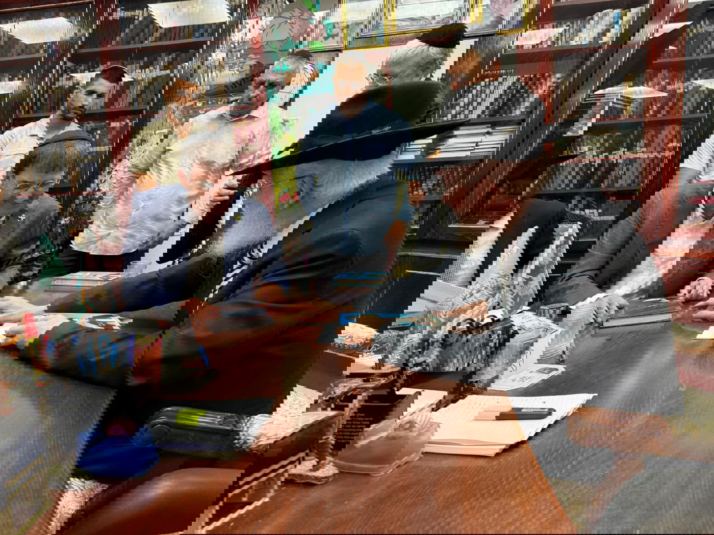 בועז ביסמוט בביקור בכסא רחמים