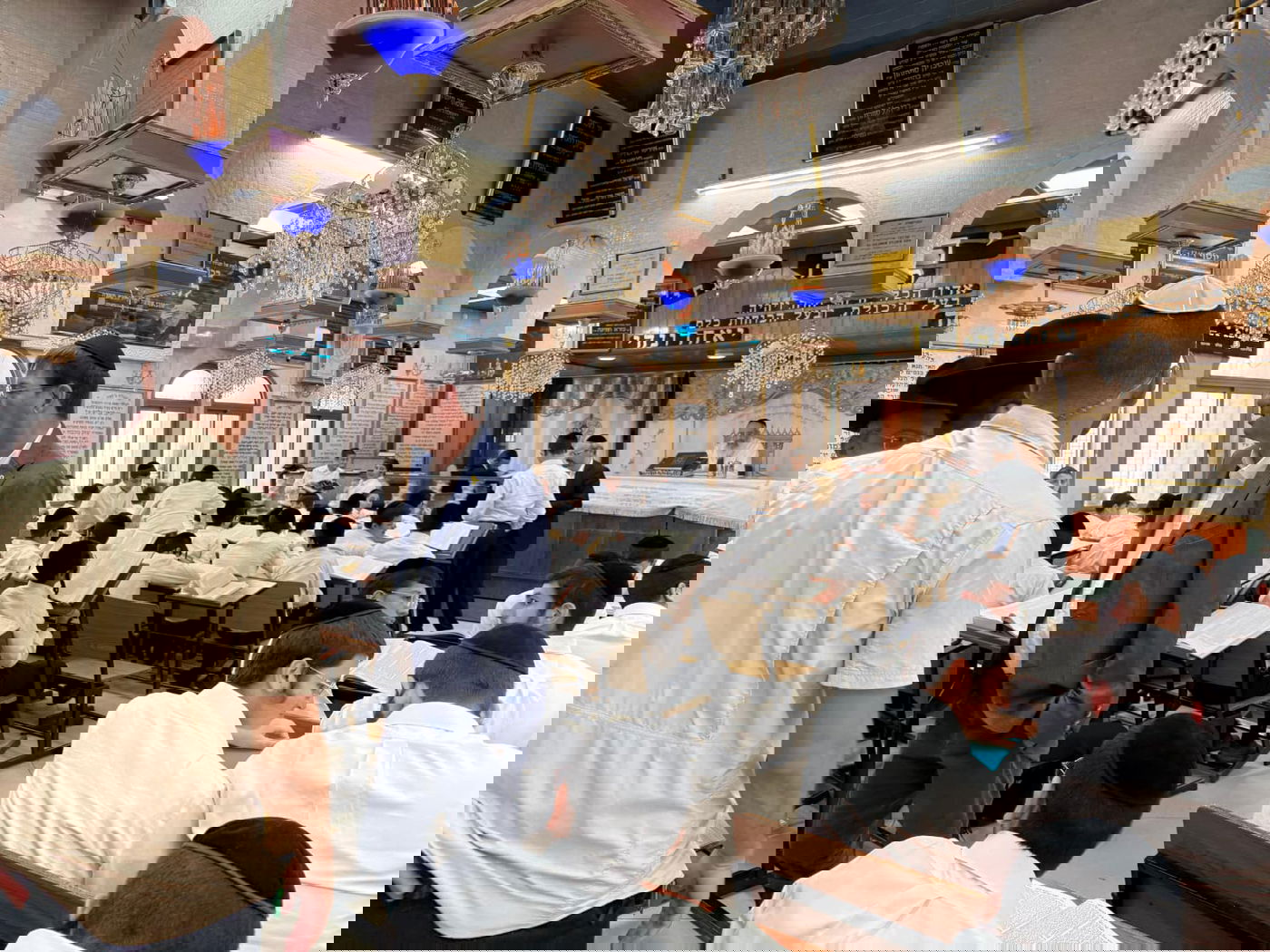 בועז ביסמוט בביקור בכסא רחמים