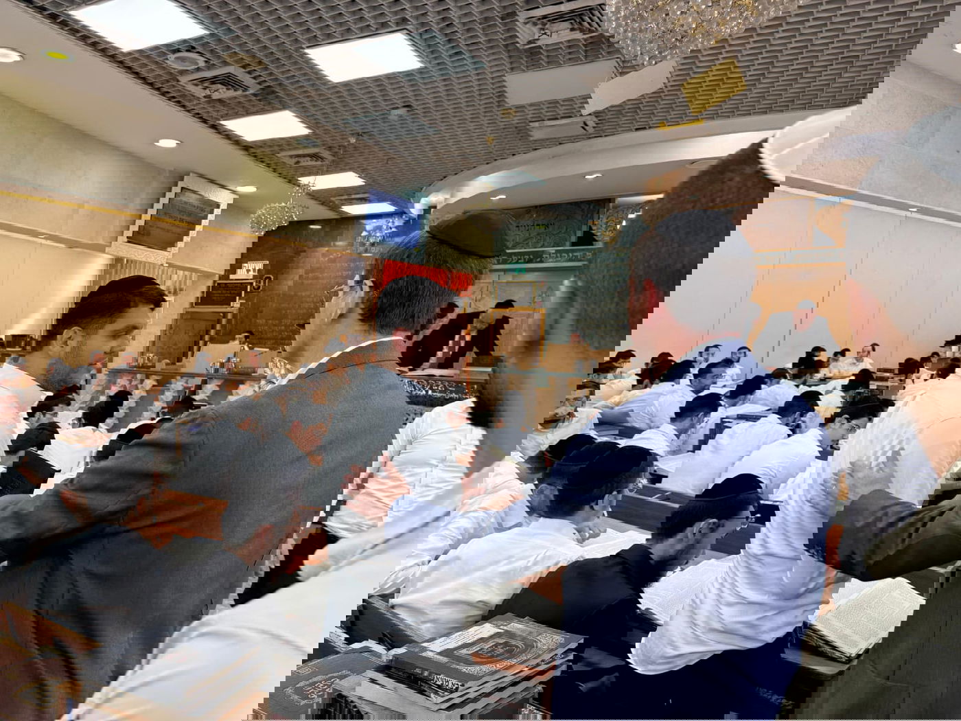 בועז ביסמוט בביקור בכסא רחמים