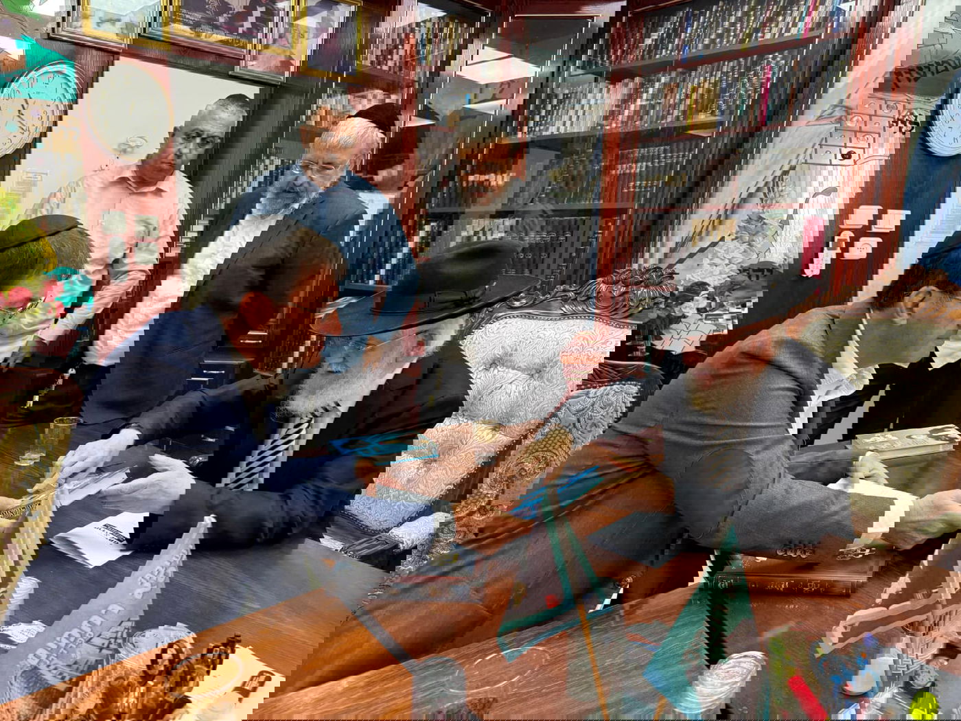 בועז ביסמוט בביקור בכסא רחמים