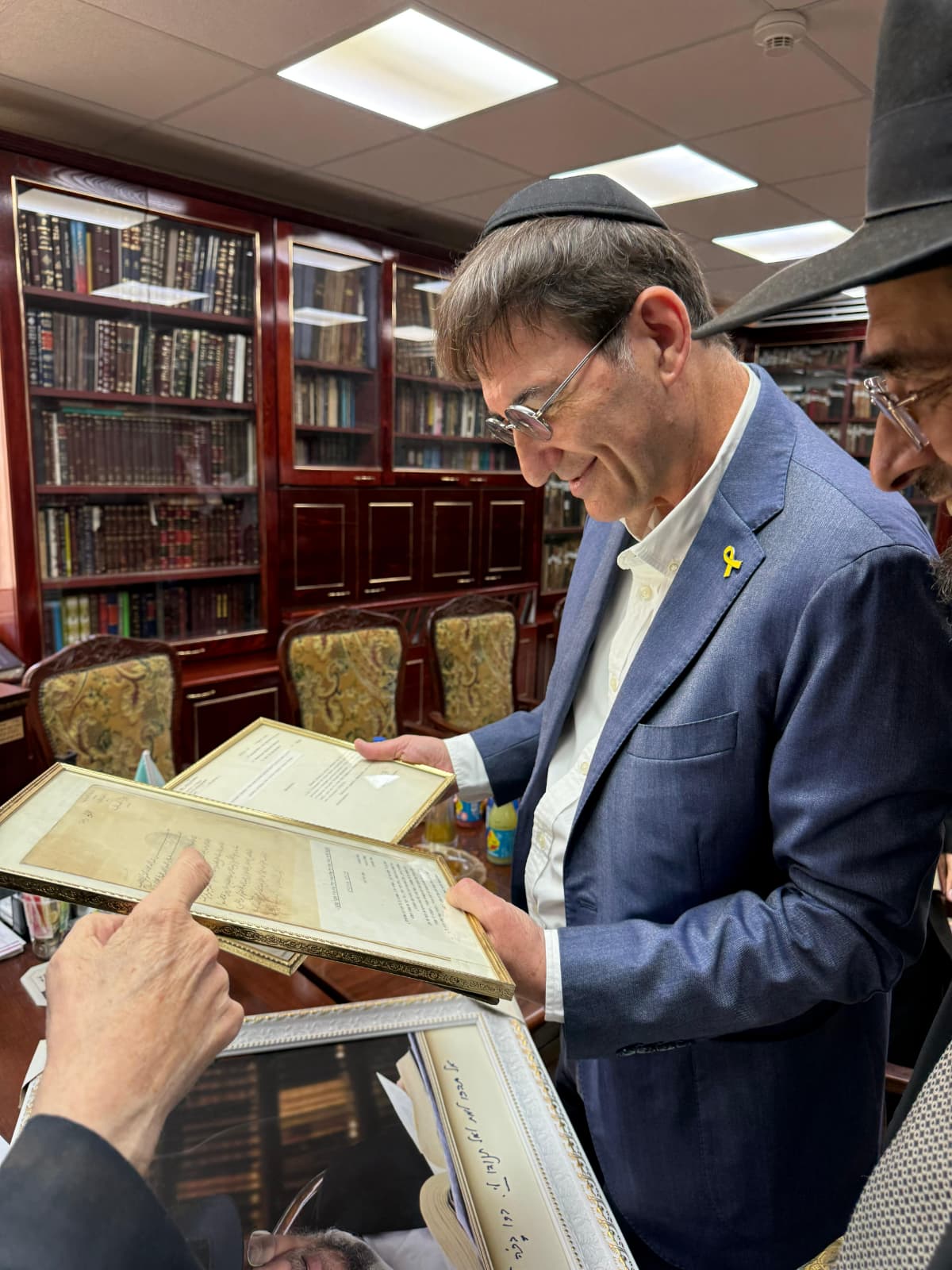 בועז ביסמוט בביקור בכסא רחמים