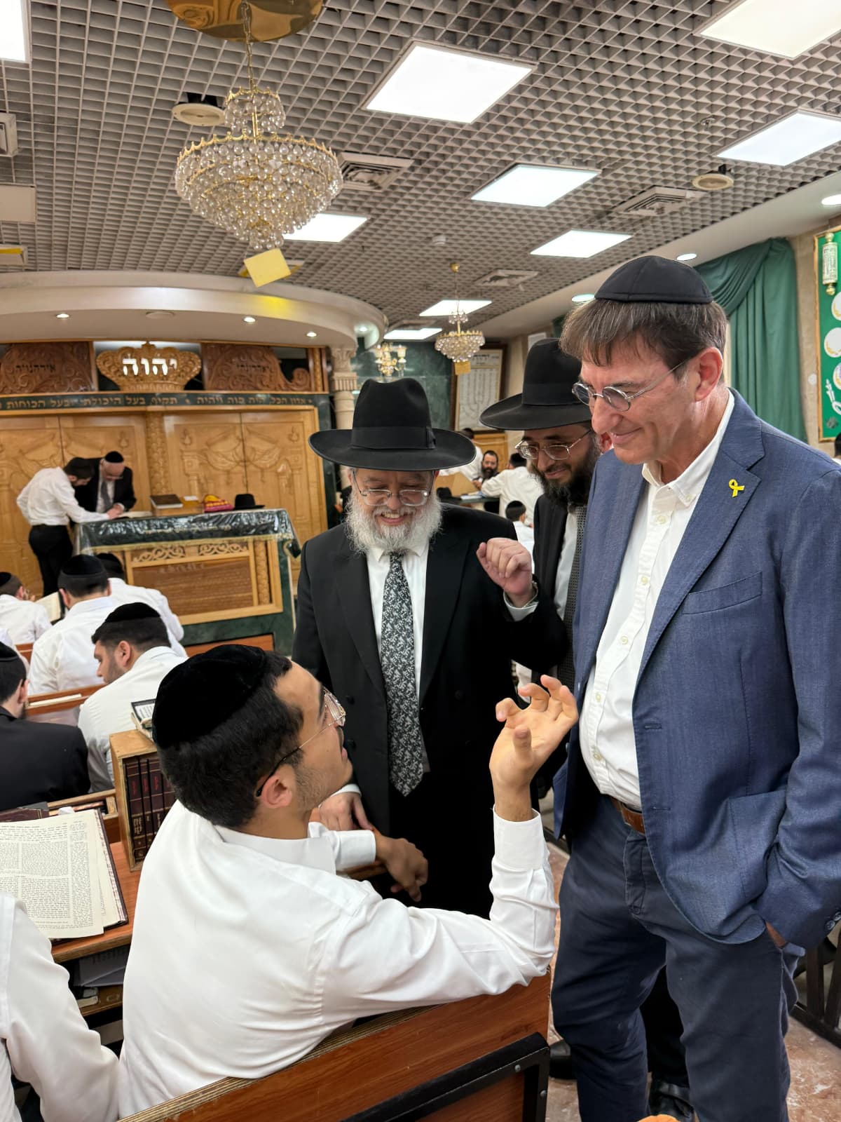 בועז ביסמוט בביקור בכסא רחמים