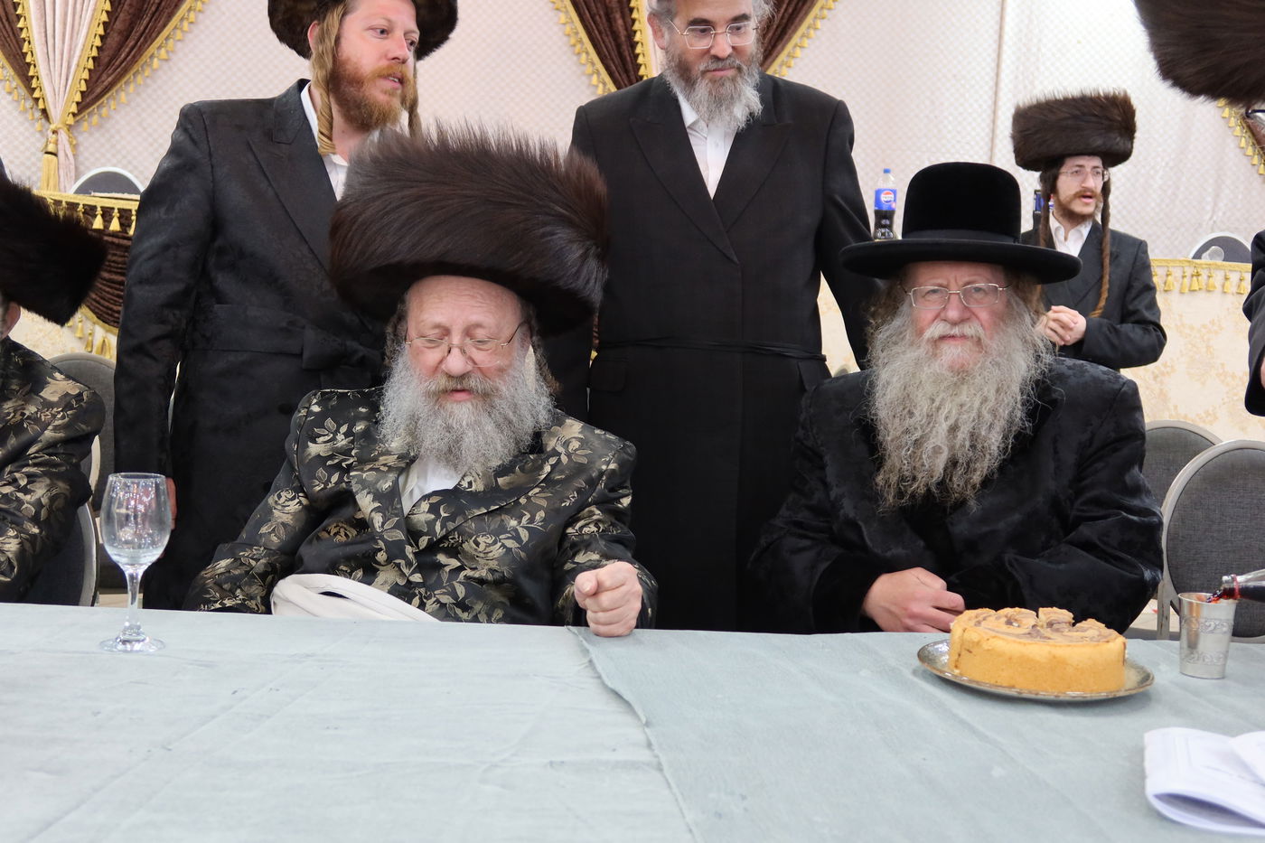 שמחת נישואי נכד האדמו"ר מנאדבורנה באניא