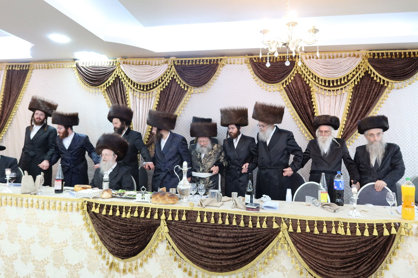 שמחת נישואי נכד האדמו"ר מנאדבורנה באניא