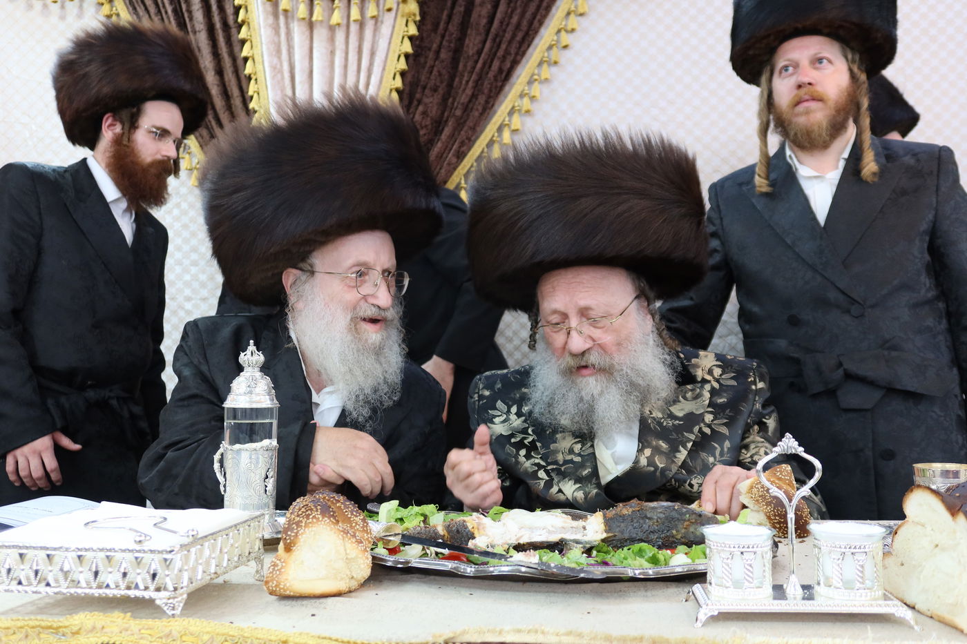 שמחת נישואי נכד האדמו"ר מנאדבורנה באניא