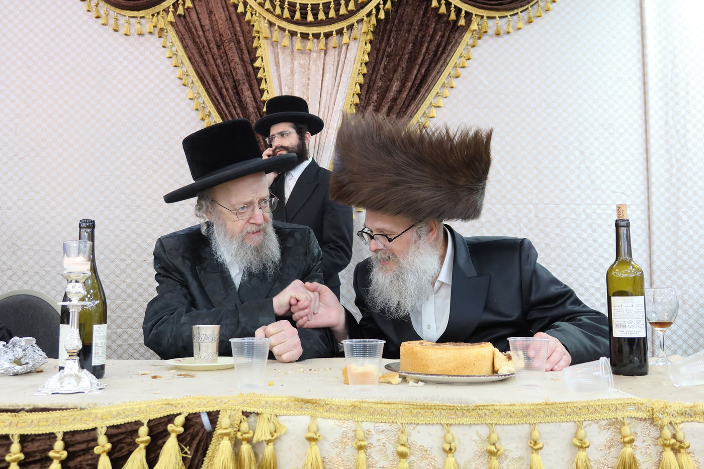 שמחת נישואי נכד האדמו"ר מנאדבורנה באניא