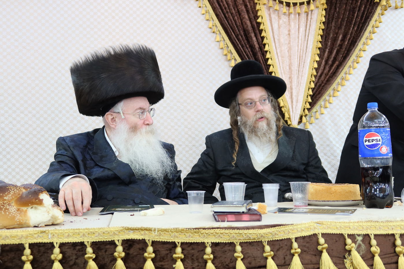 שמחת נישואי נכד האדמו"ר מנאדבורנה באניא