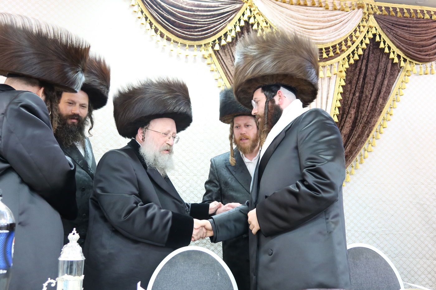 שמחת נישואי נכד האדמו"ר מנאדבורנה באניא