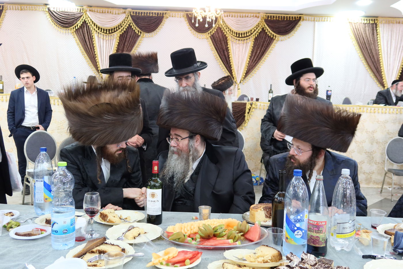 שמחת נישואי נכד האדמו"ר מנאדבורנה באניא