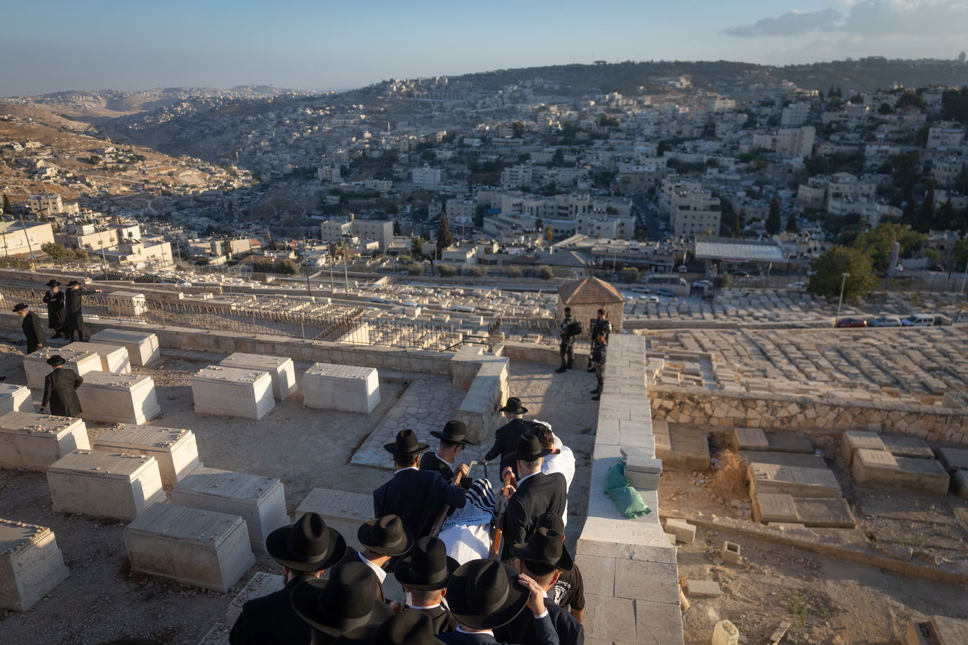 הלווית הרב מרדכי שטיינצג הי"ד שנרצח בפיגוע בצומת רמות