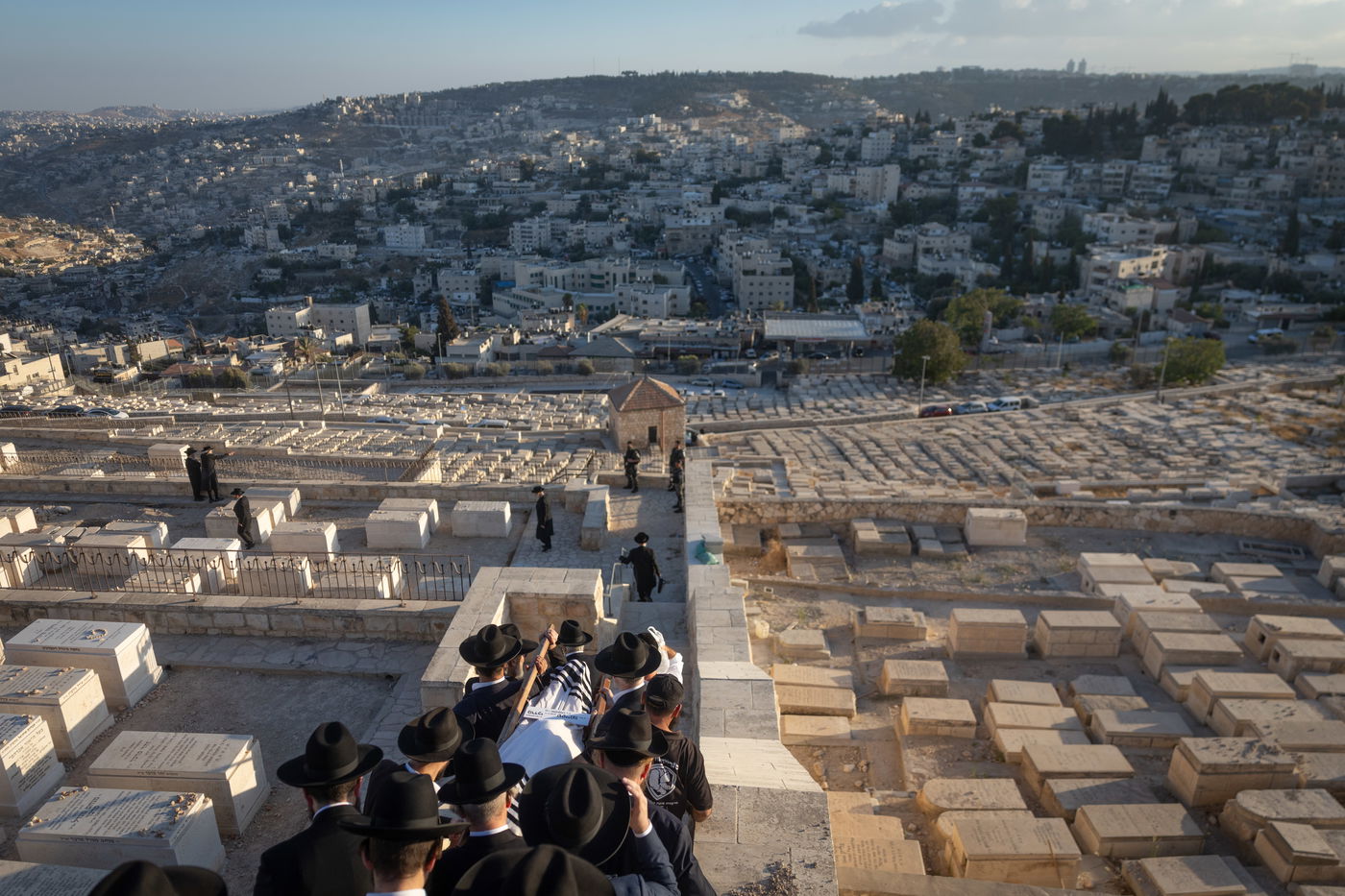 הלווית הרב מרדכי שטיינצג הי"ד שנרצח בפיגוע בצומת רמות
